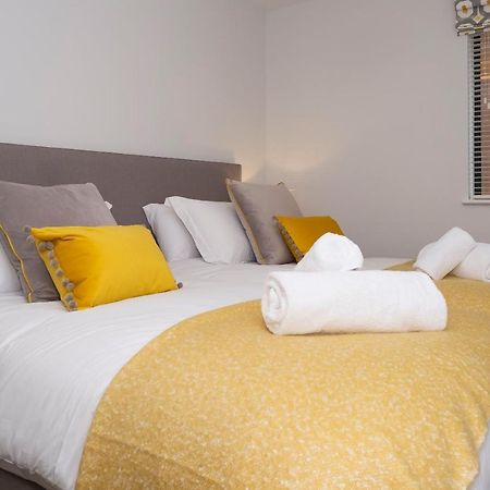 2 Putsborough - Luxury Apartment At Byron Woolacombe, Only 4 Minute Walk To Woolacombe Beach! エクステリア 写真