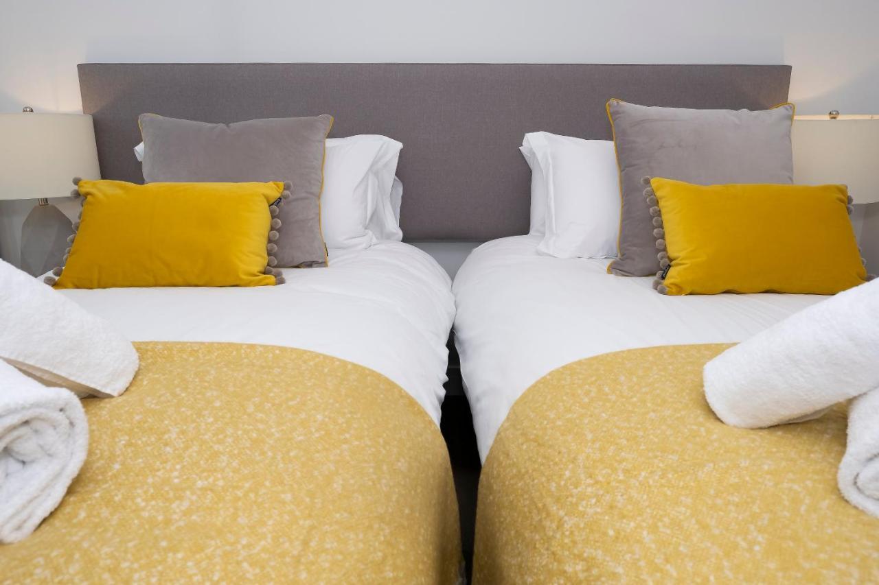 2 Putsborough - Luxury Apartment At Byron Woolacombe, Only 4 Minute Walk To Woolacombe Beach! エクステリア 写真