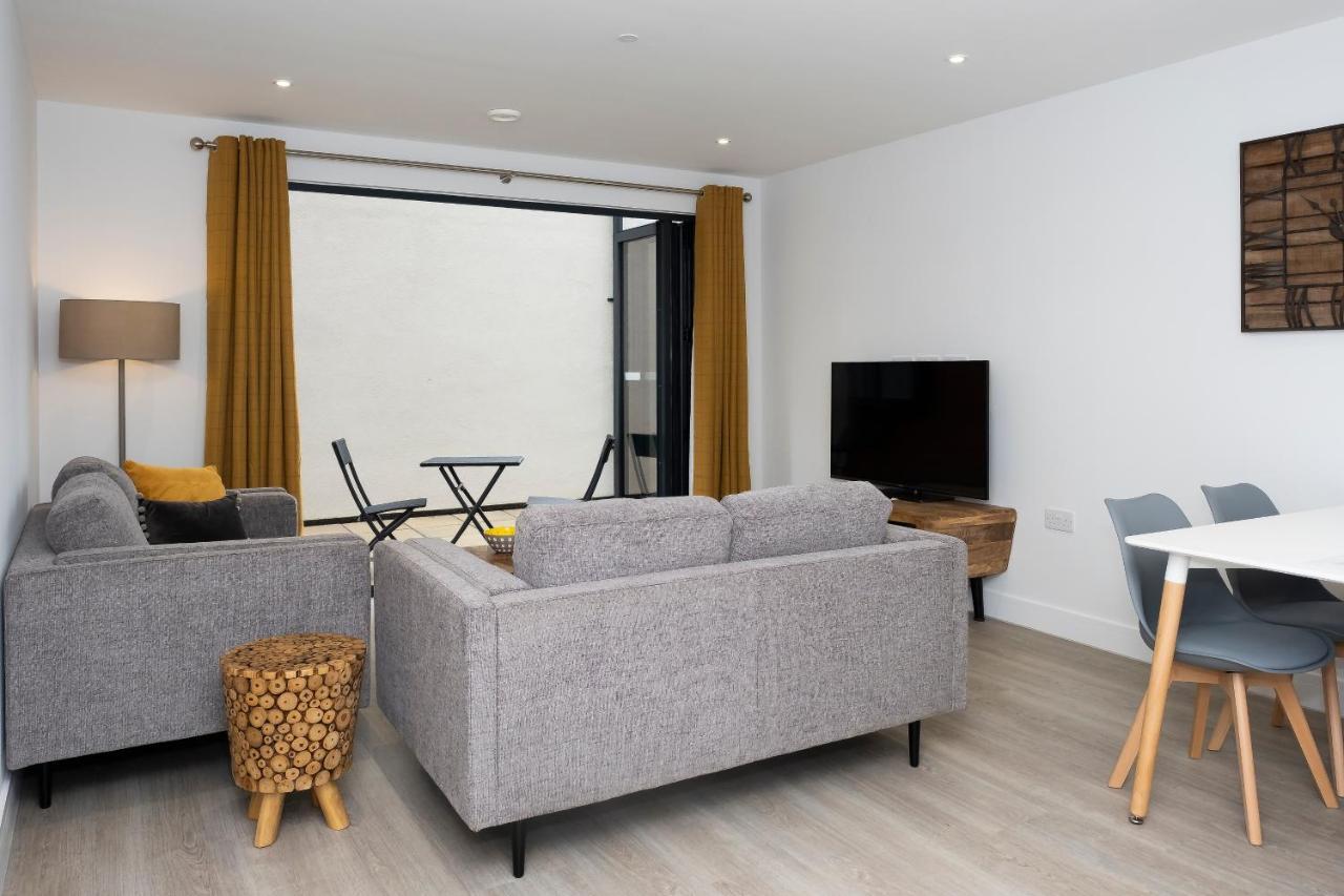 2 Putsborough - Luxury Apartment At Byron Woolacombe, Only 4 Minute Walk To Woolacombe Beach! エクステリア 写真